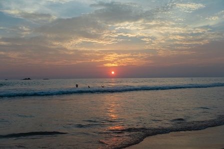 Sonnenuntergang an der Westküste von Sri Lanka