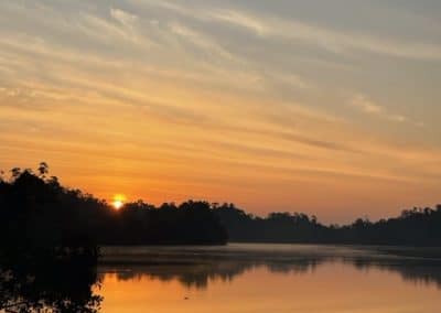 Sonnenuntergang am Dedduwa-Fluss